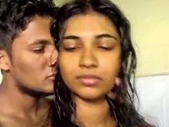 North Indian Beauty Sucks Her BF And Receive It...